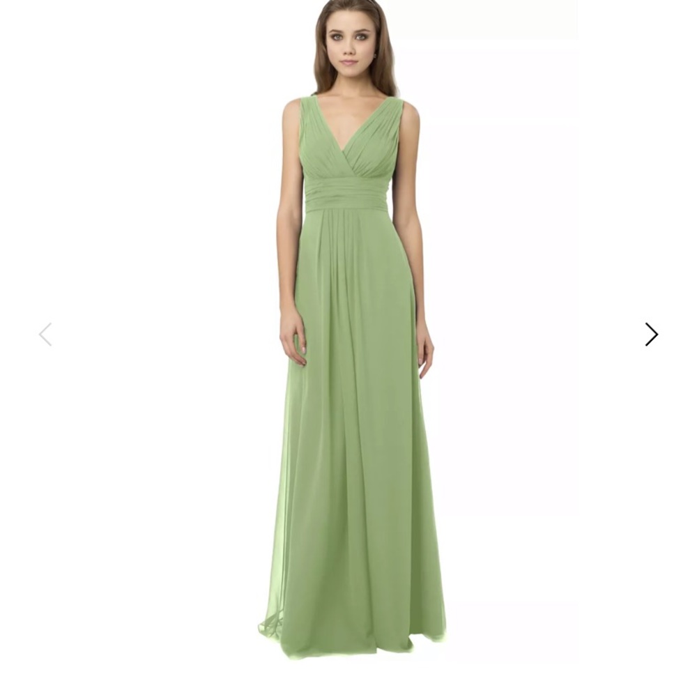 Bill Levkoff style 768 size 6 Pistachio